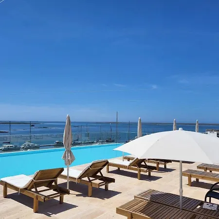 New Luxury Ocean Front Heart Of Parking Apartment *