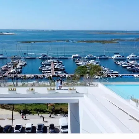 New Luxury Ocean Front Heart Of Parking شقة