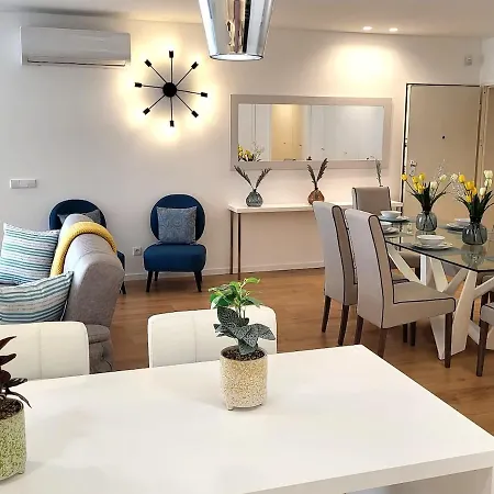 New Luxury Ocean Front Heart Of Parking Διαμέρισμα Olhão